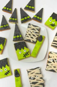 Halloween Sugar Cookie Bars - Design Eat Repeat